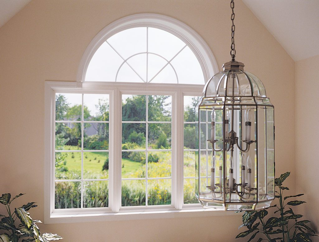 Triple window with circle top Elkhart